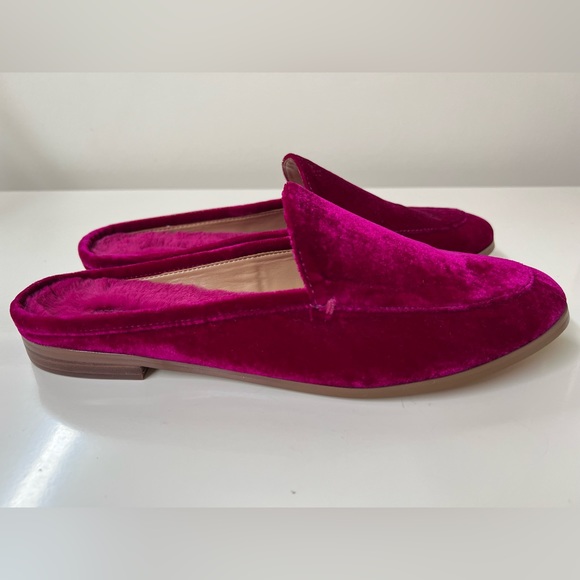 Demi Velvet Loafer Slides Faux fur Banana Republic Bright Magenta Pink Velvet - Picture 8 of 8